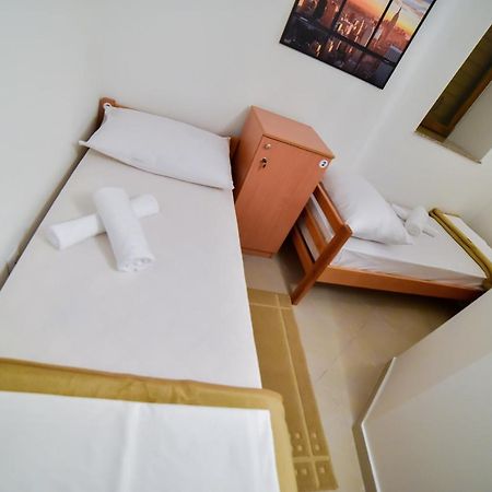 Hostel Sinj Exterior foto