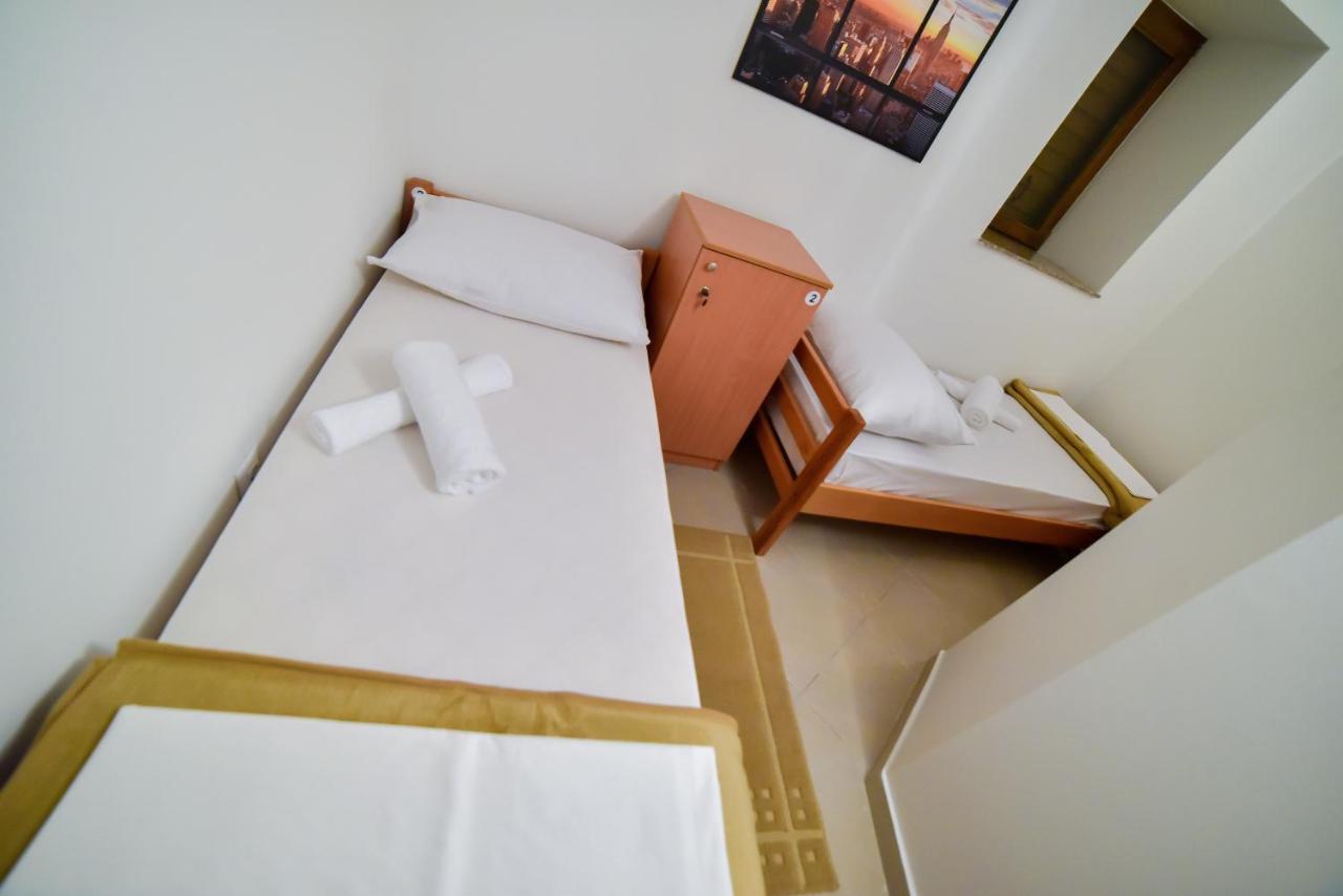 Hostel Sinj Exterior foto