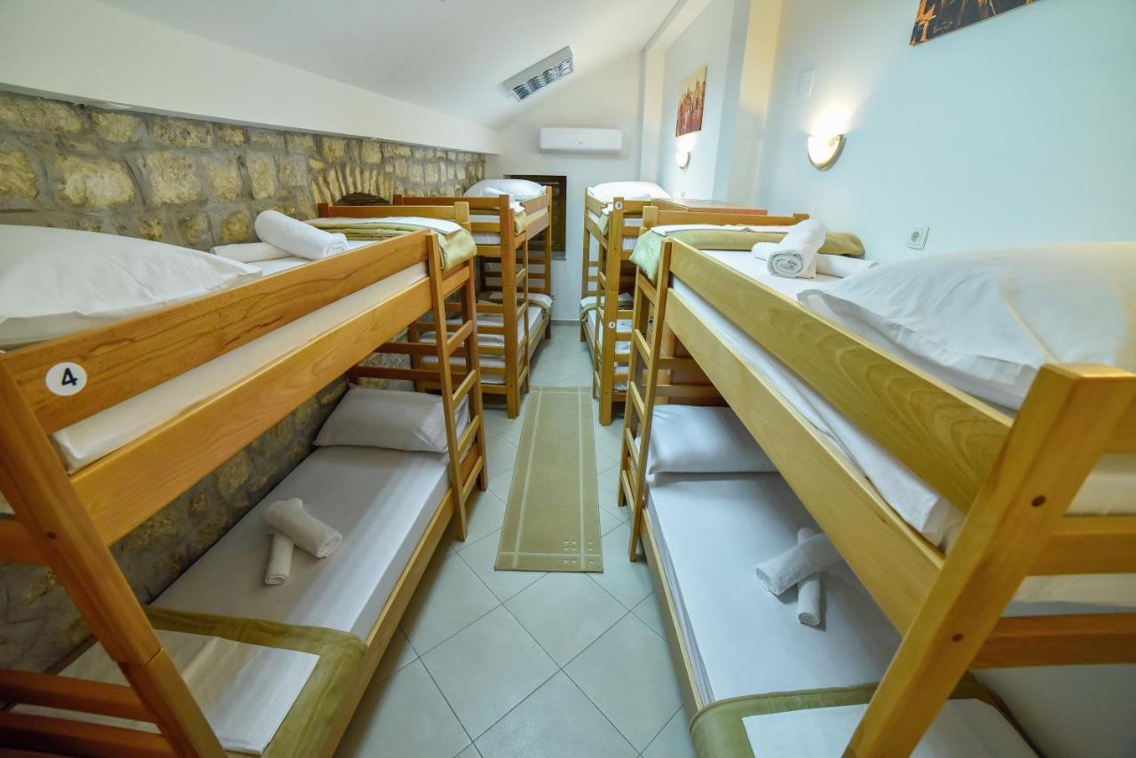 Hostel Sinj Exterior foto